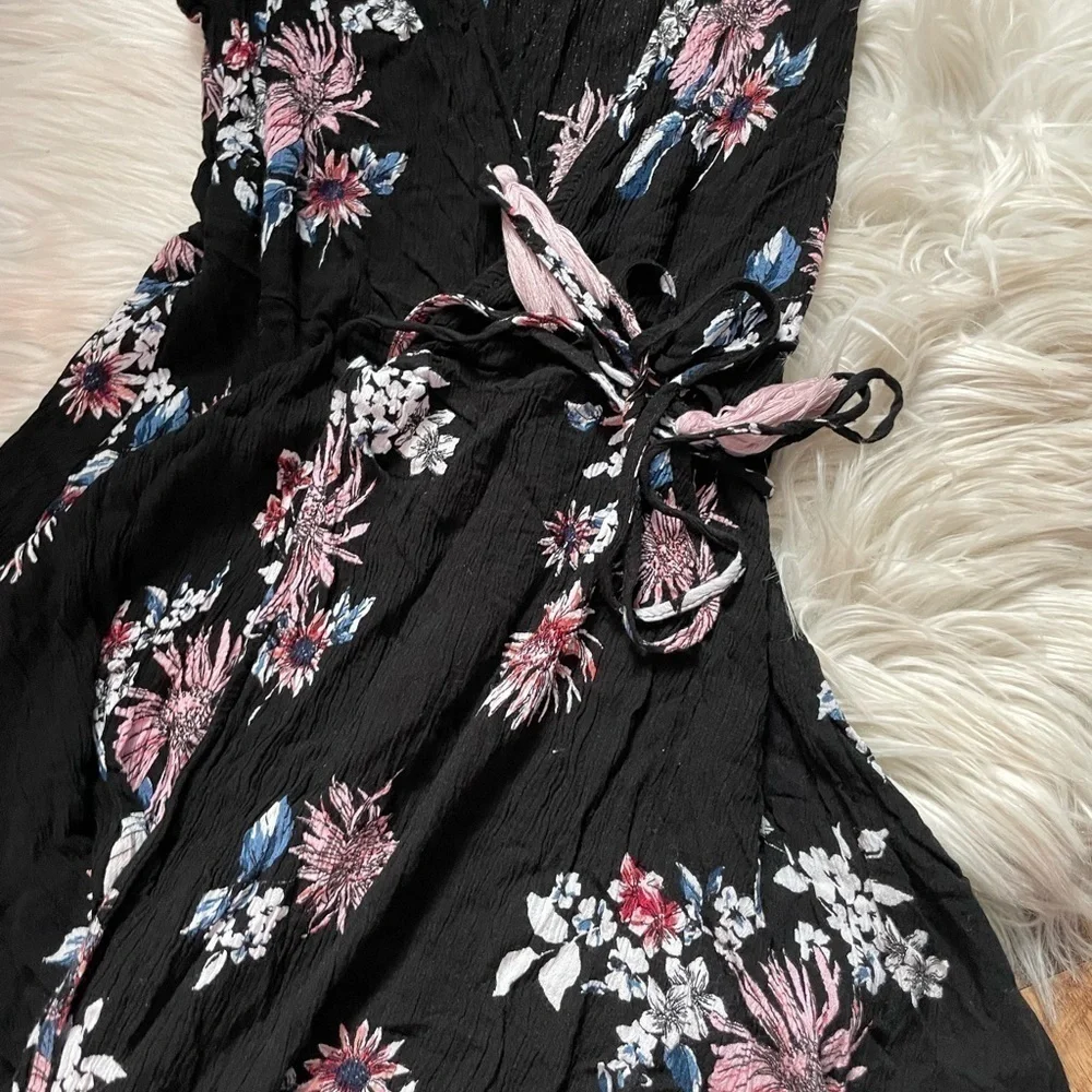 LULU’S Midnight Flower Black Floral Print Wrap Dress - Picture 3 of 4